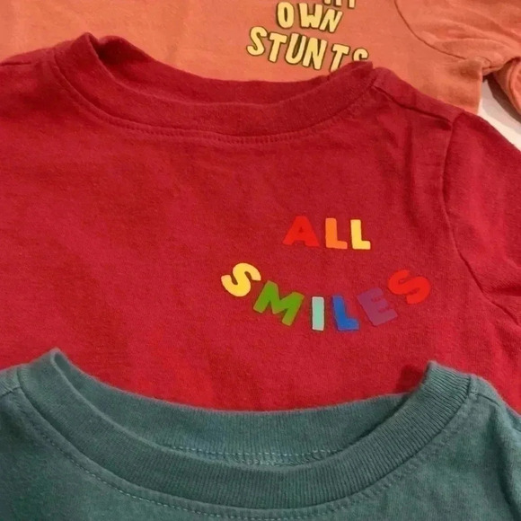 Old Navy T-shirts - Picture 3 of 6